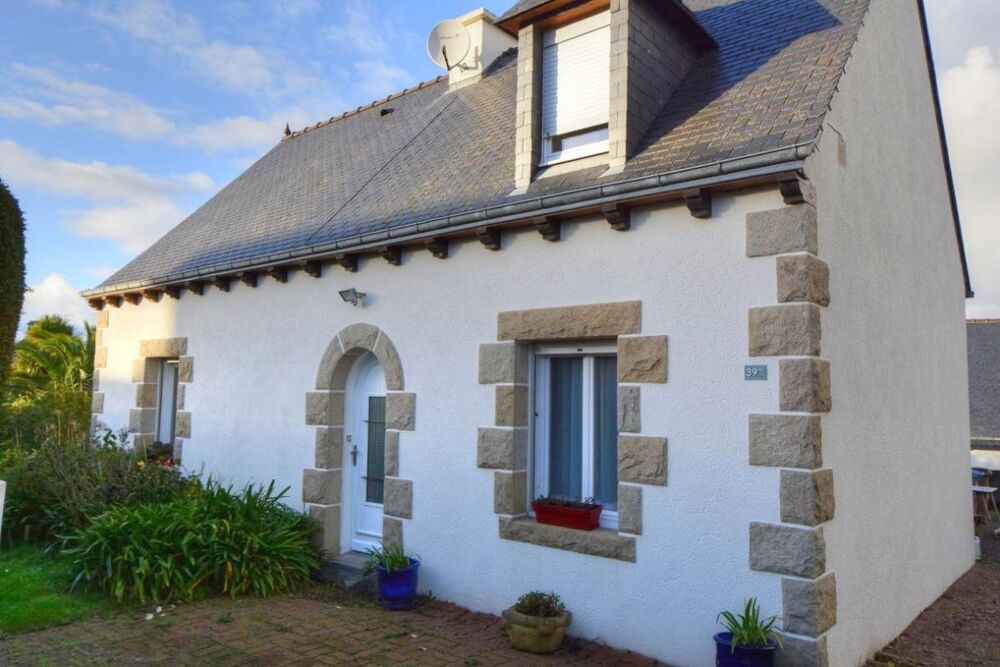 Charmante maison avec jardin, à deux pas des commodités et des plages