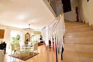  Villa  vendre 4 pices 114 m