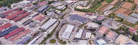   À louer - Local commercial d'environ 380 m² - BESANCON CHALEZEULE 