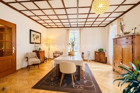   Maison de ma�tre � Ancienne �tude notariale Propri�t�/ch�teau - 8 pi�ce(s) - 220 m�