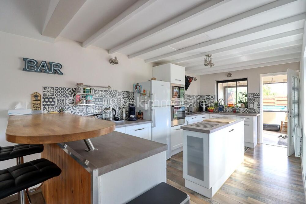 Maison de plain-pied total - 130 m² - 6 pièces - Milly-sur-Thérain (60112)