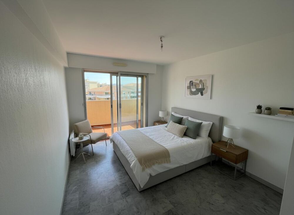 Vente Appartement Appartement 2 Pièces dernier étage Fréjus sans vis à vis Frejus