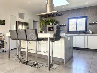  Maison  vendre 6 pices 180 m