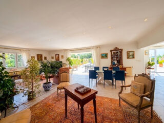 Villa à vendre 6 pièces 230 m²