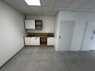   À vendre – Local d'activité de 200 m² à Saint-Pierre-en-Faucigny (74) Saint pierre en faucigny