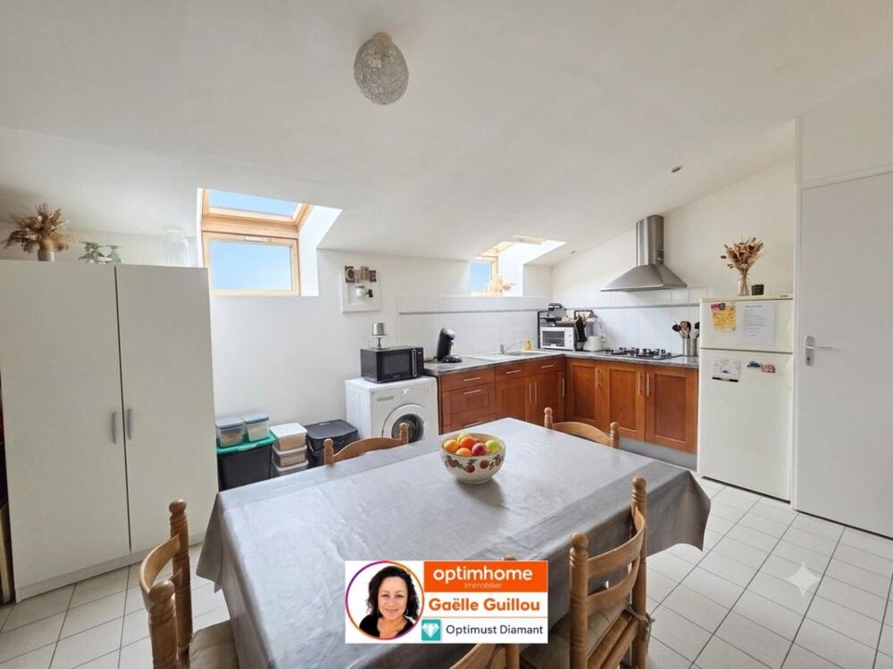 Vente Immeuble CLEDER  : ensemble immobilier maison + local commercial + Hangar Cleder