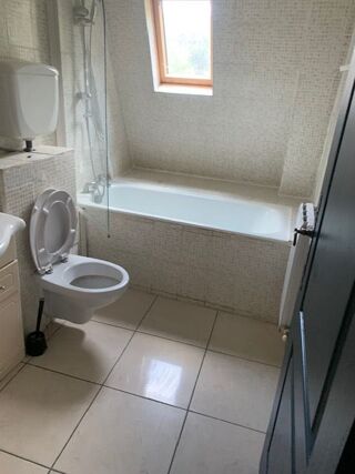  Appartement à louer 5 pièces 109 m²