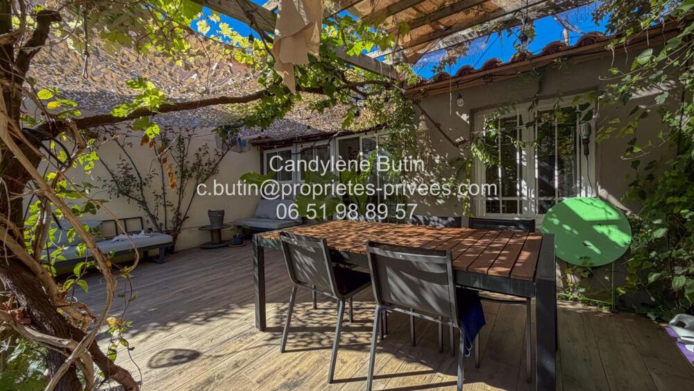 Vente Maison Maison de charme de plain-pied de 129 m² avec piscine et jardin intimiste ,Centre-ville Beziers