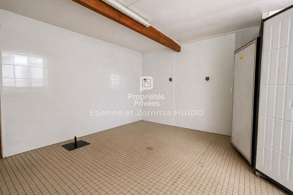 Vente Immeuble Immeuble Vatan 10 pièce(s) 223 m2 Vatan