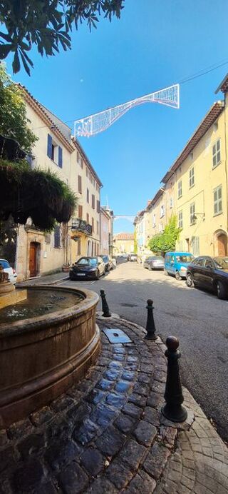  Appartement à louer 3 pièces 63 m²