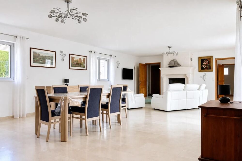 Vente Maison Maison de 5 pièces de 195 m² à Mesland Mesland