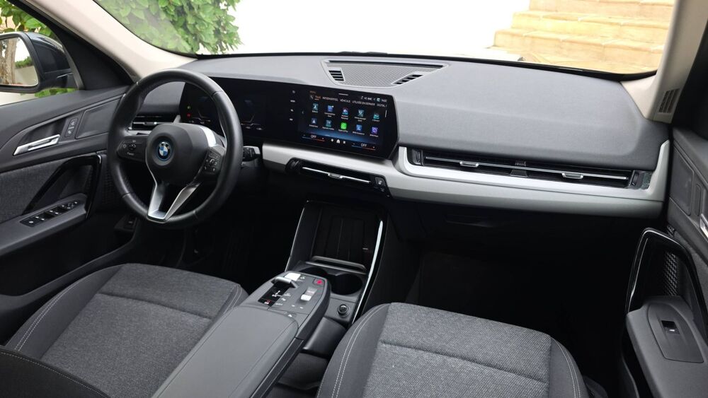 iX1 xDrive 30 313 Business Design - Automatique 2025 occasion 17000 La Rochelle
