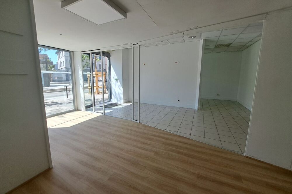 Vente Appartement Local commercial ou professionnel de 213 m² - VILLEURBANNE Villeurbanne