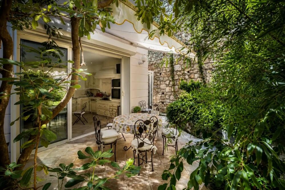 à vendre  Villa Roquebrune-Cap-Martin (06190)