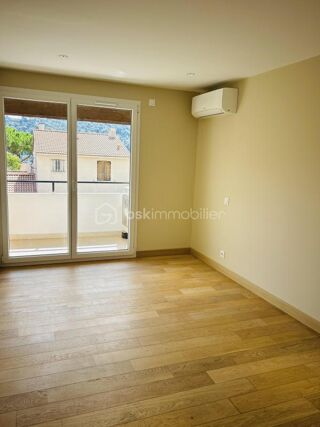  Maison à louer 5 pièces 104 m²