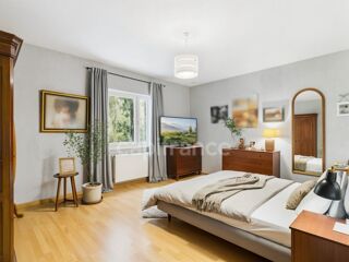  Propri�t�/ch�teau � vendre 9 pi�ces 241 m�