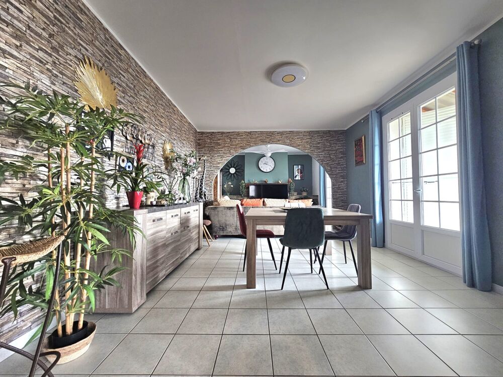 Vente Maison A vendre maison de 300 m2 divisées en 4 habitations, terrain 1395 m2, garage et terrain cOnstructible à MONTE (Haute Corse) Monte