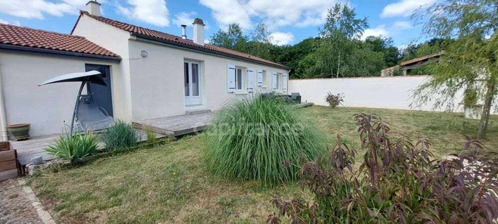 Maison à vendre 5 pièces MERVENT (85)