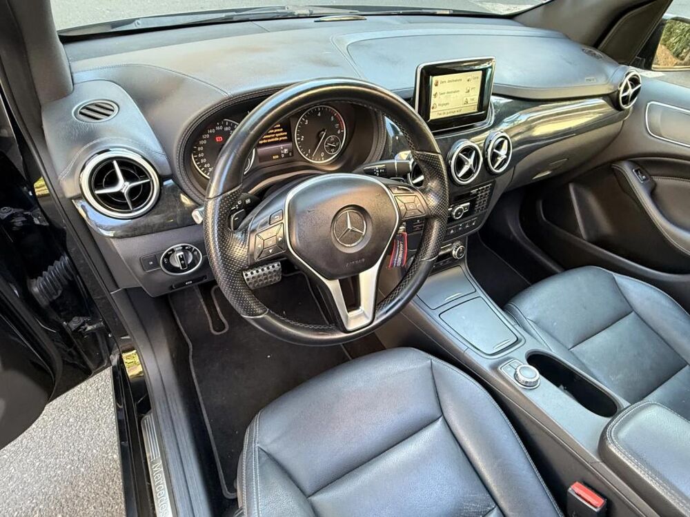 Classe B BENZ 200 CDI BLUEEFFICIENCY FASCINATION 7-G DCT A MERCEDES-B 2014 occasion 94100 Saint Maur Des Fossees