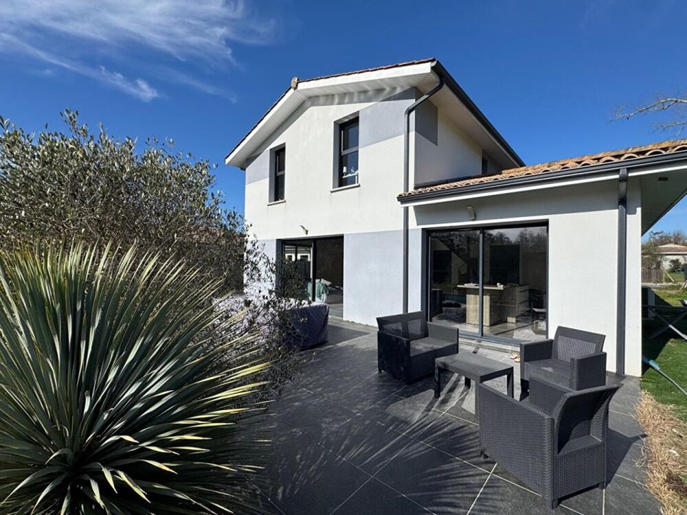 � vendre  Maison Salles (33770)