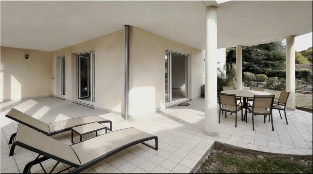 Vente Appartement Appartement à vendre 3 pièces FERNEY VOLTAIRE (01)   87 m² habitables avec terrasse de 100 m² et jardin privatif Ferney voltaire