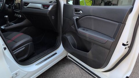 Captur 1.3 TCe 140 Mild Hybrid RS Line 2022 occasion 69280 Sainte Consorce