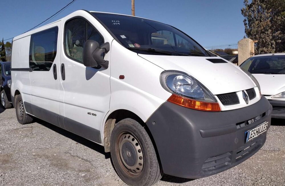 Trafic II L2H1 1,9 DCI 100 3Pl Pack Clim 2002 occasion 13510 &Eacute;guilles