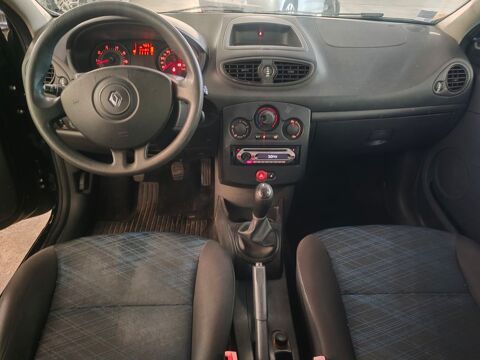 Clio III 1.2 75 EXPRESSION 5P 2008 occasion 06640 Saint-Jeannet