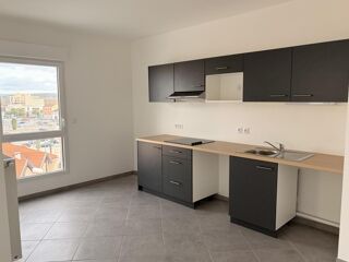 Appartement à louer 3 pièces 66 m²