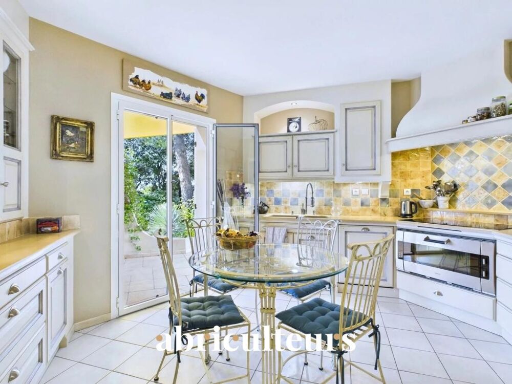 � vendre  Maison Cheval-Blanc (84460)