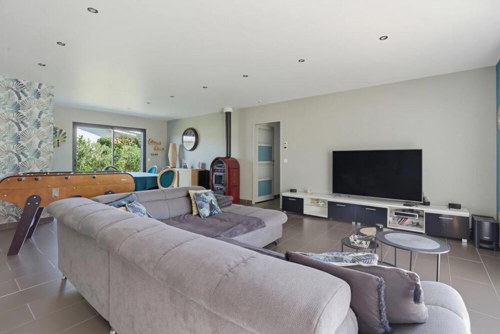 Vente Maison Cursan - Maison  Familiale  6 pièces de 186,25 m² Cursan