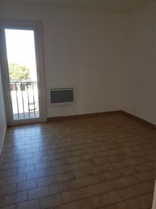  Appartement à louer 3 pièces 48 m²