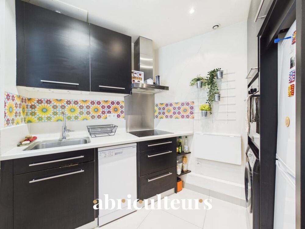 à vendre  Appartement Paris 18