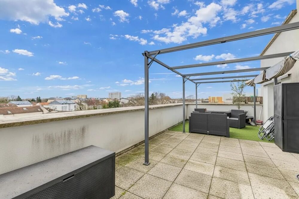 Vente Appartement Appartement lumineux 4P avec terrasse sans vis-à-vis Stains