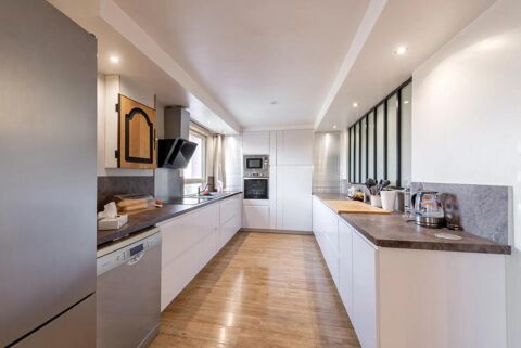   Maison de 7 pi�ces de 226 m� � Nogent-l'Artaud Maison - 10 pi�ce(s) - 236 m�