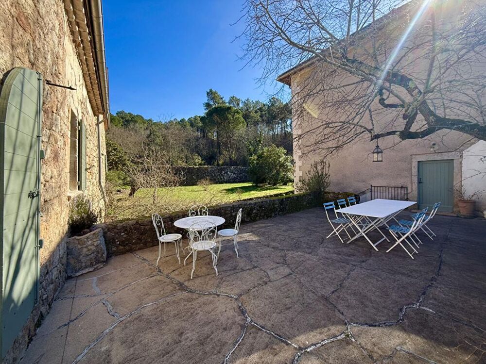 � vendre  Propri�t�/ch�teau Chassiers (07110)