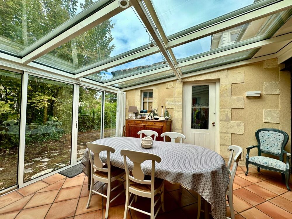 Vente Maison BLANQUEFORT – MAISON EN PIERRE 195 M² – 4 CHAMBRES, JARDIN SANS VIS-À-VIS ET DÉPENDANCE Blanquefort