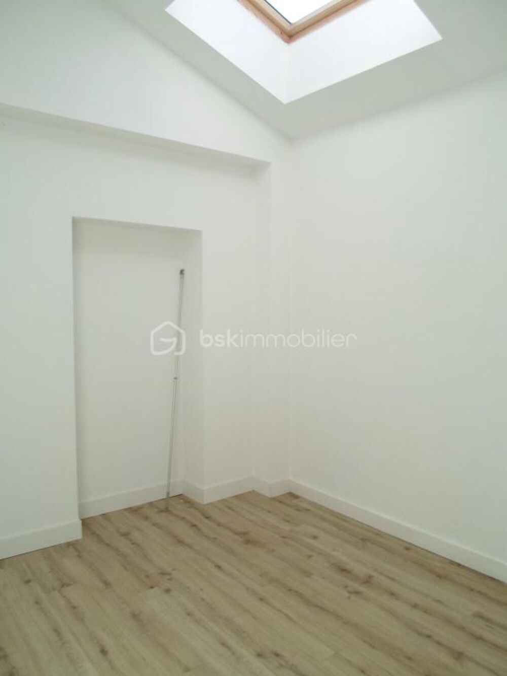 Location Duplex/Triplex MONTBELIARD, JOLI DUPLEX TOTALEMENT RÉNOVÉ TYPE T3 (2 chambres), AUX PORTES DU CENTRE VILLE Montbeliard