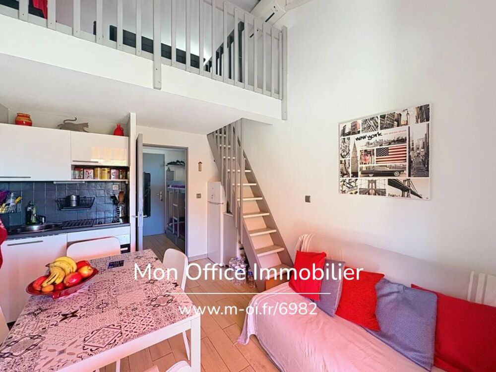 Vente Appartement Référence : 6982-LES - MAZET DUPLEX VUE MER & COLLINES AVEC TERRASSE & PARKING À CAVALAIRE SUR MER Cavalaire sur mer