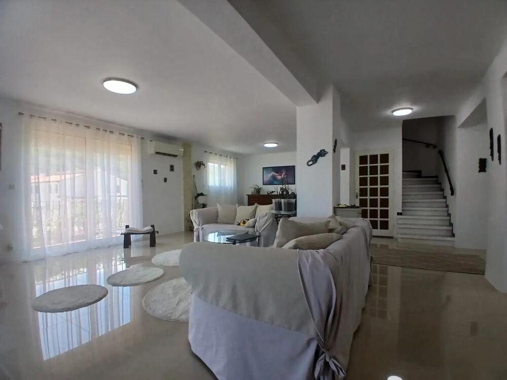 Vente Maison Maison de 5 pièces de 180 m² au Boulou Le boulou