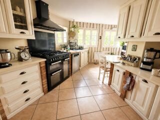  Propriété/château à vendre 14 pièces 384 m²