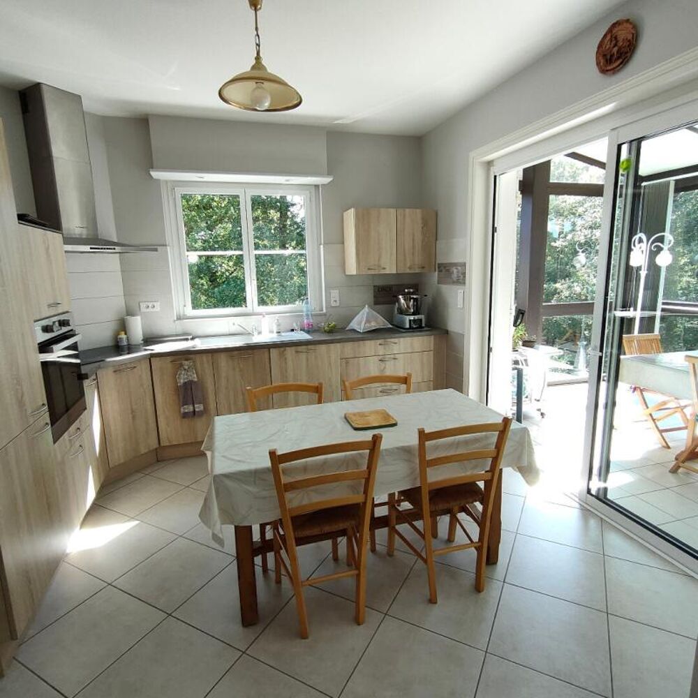 Maison avec chambres d'hôtes Mortagne sur Sevre 8 pièces 177 m2
