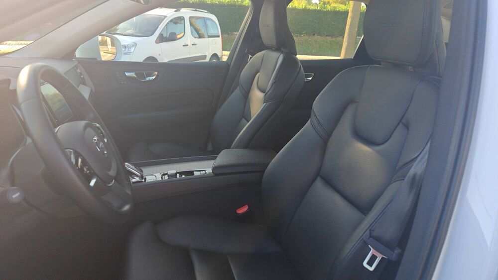 XC60 2.0 T8 392 Hybrid AWD Geartronic8 Inscription Luxe 2020 occasion 69250 Montanay