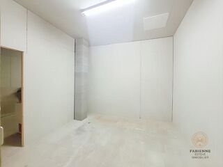  Immeuble à vendre 5 pièces 188 m²