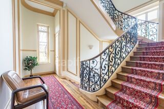  Propri�t�/ch�teau � vendre 15 + pi�ces 736 m�