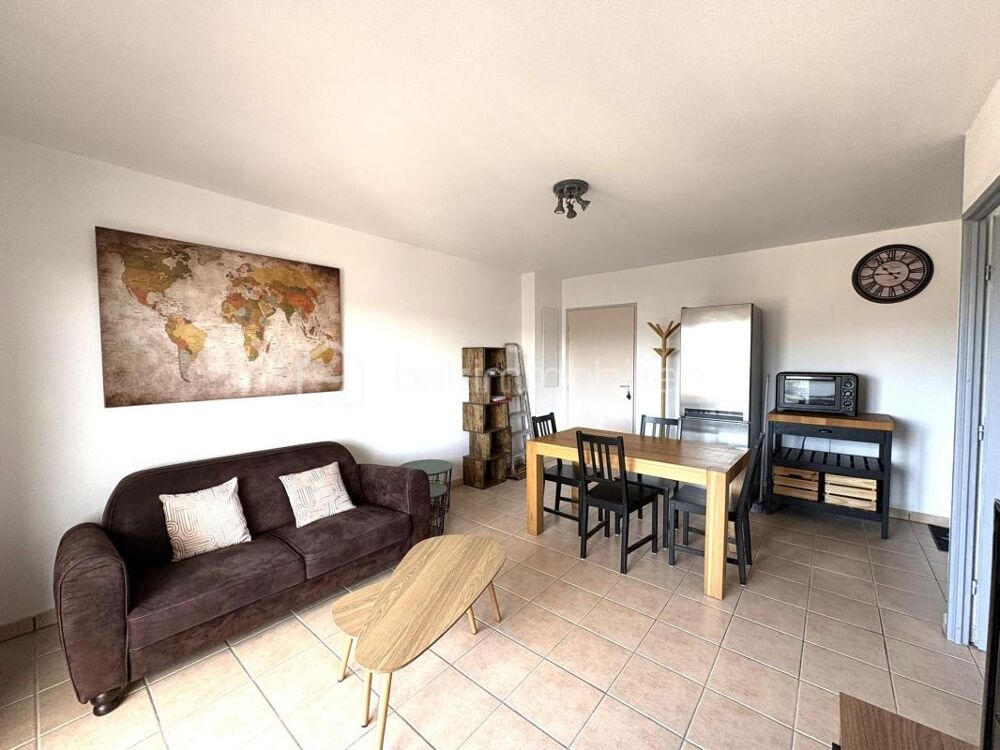 Location Appartement Location T2 meublée - terrasse + place de parking - piscine - résidence sécurisée Carcassonne