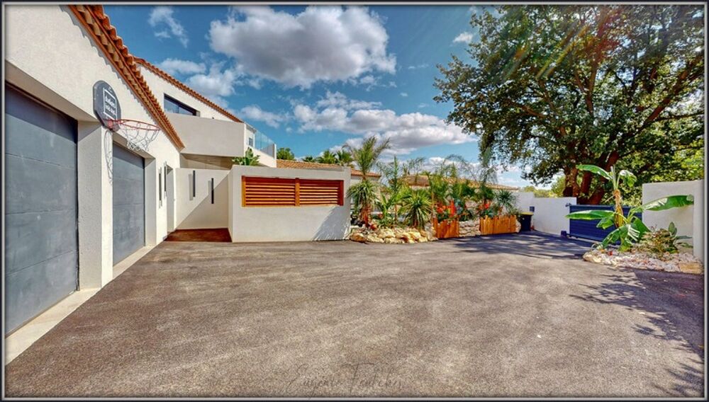 � vendre  Villa Magalas (34480)