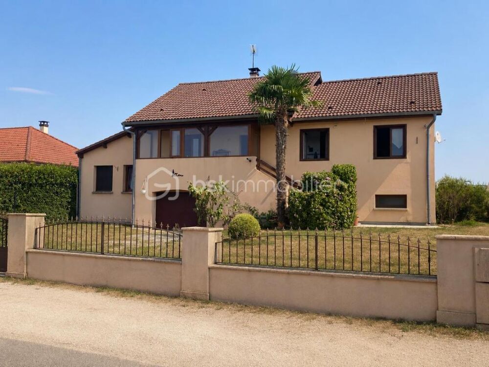 Vente Maison Maison familiale avec sous-sol, terrasse et terrain clos – Giffaumont Giffaumont champaubert
