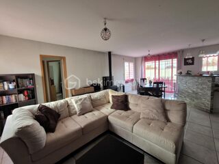  Maison  vendre 8 pices 157 m