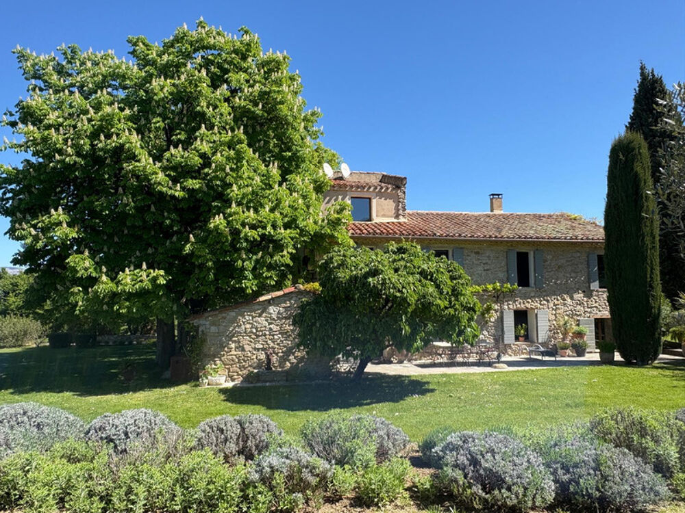 Mas provençal d'exception à Trets  entre Peynier et Aix-en-Provence